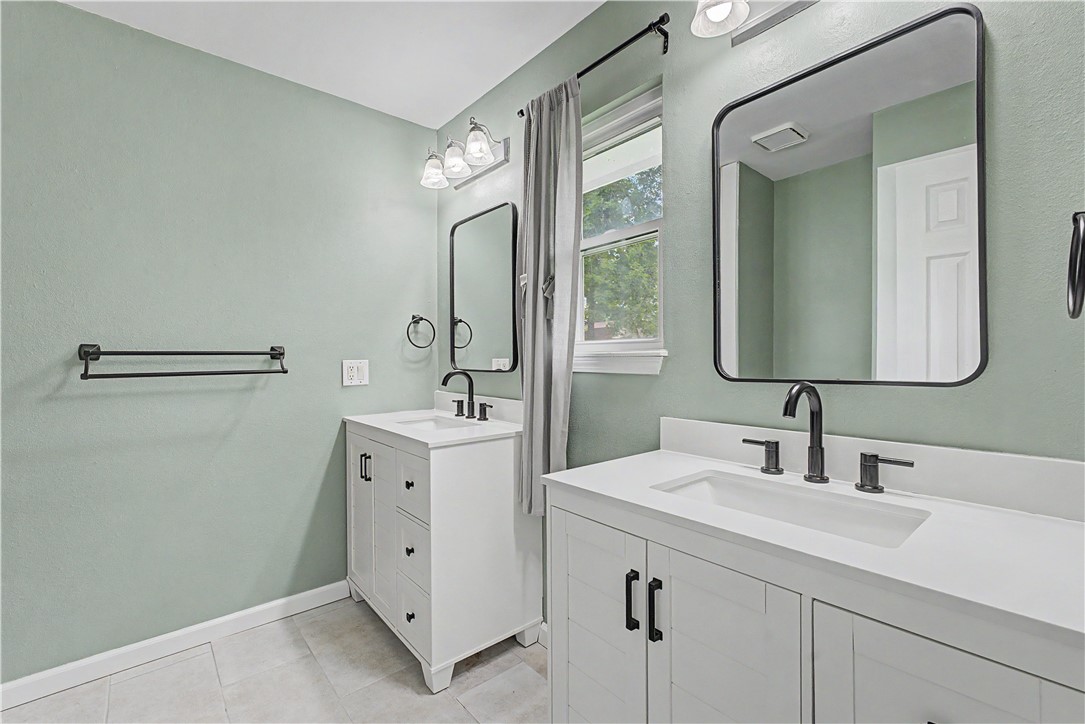 Whispering Timbers Ph 1-Rogers - Residential