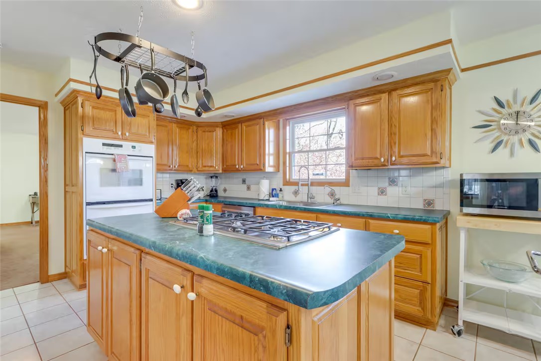 Unit 8 Holiday Island - Residential