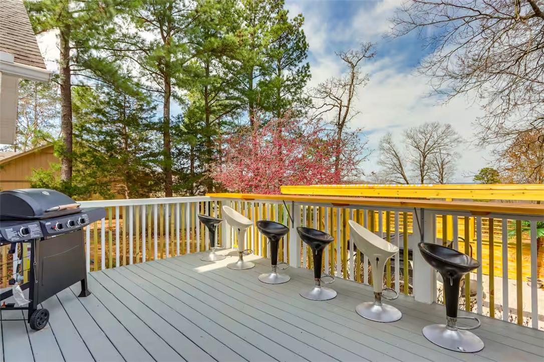 Unit 8 Holiday Island - Residential