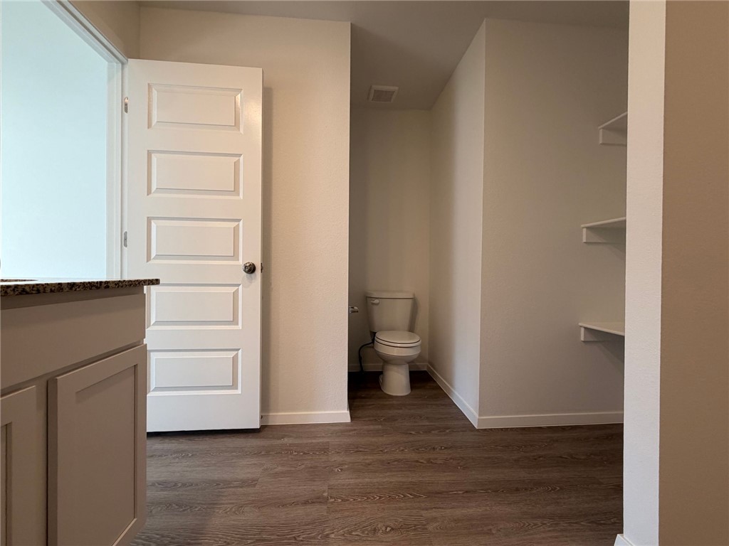 WALNUT HILL SUB PH IV-PEA RIDGE - Residential Lease