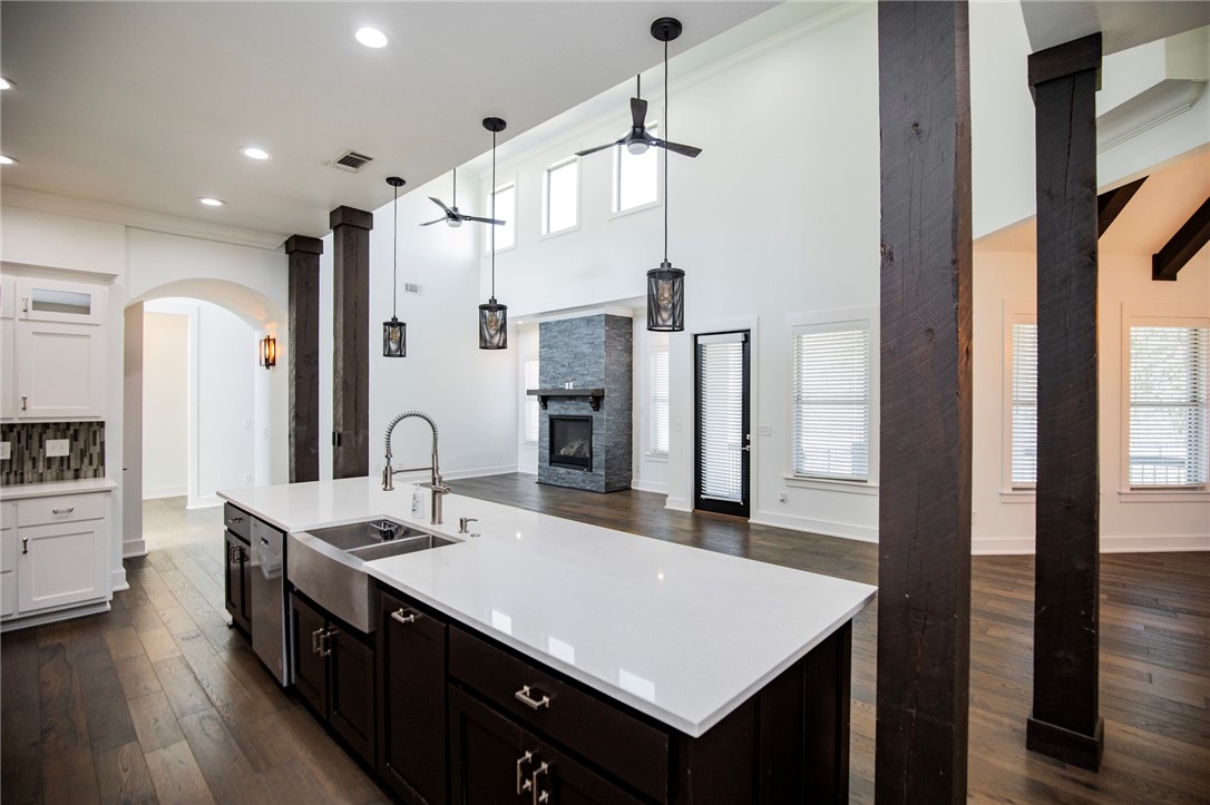Pinnacle Champions Golf & Cc Rogers - Residential Lease