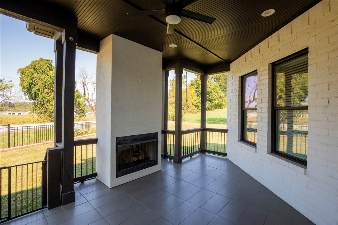 Pinnacle Champions Golf & Cc Rogers - Residential Lease