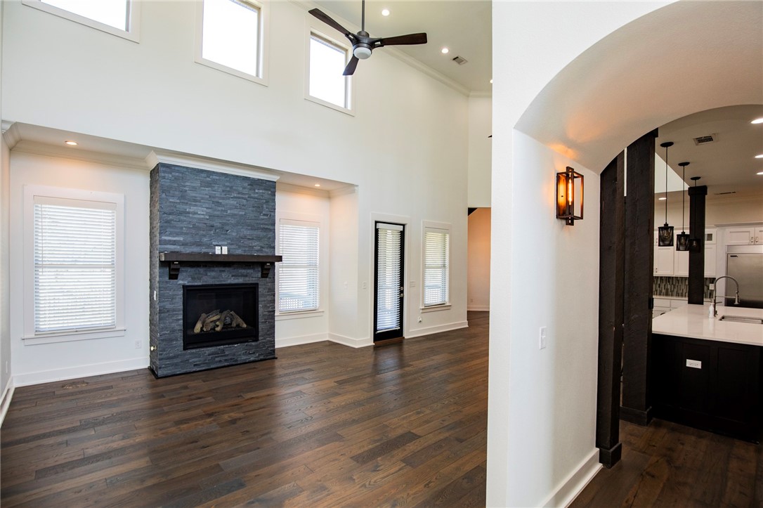 Pinnacle Champions Golf & Cc Rogers - Residential Lease
