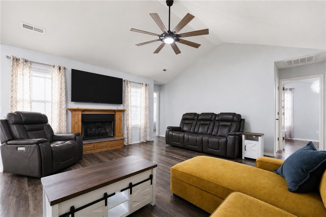Summit Meadows Ph 1 Pea Ridge - Residential