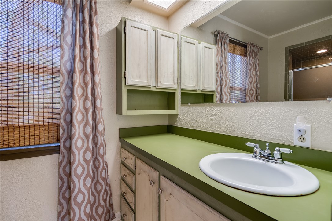 Oaks Manor Sub - Residential