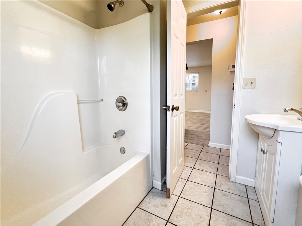 Burl Dodd - Residential Lease