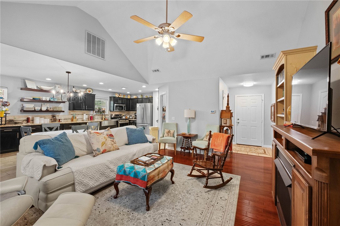 Ashton Place Gentry - Residential