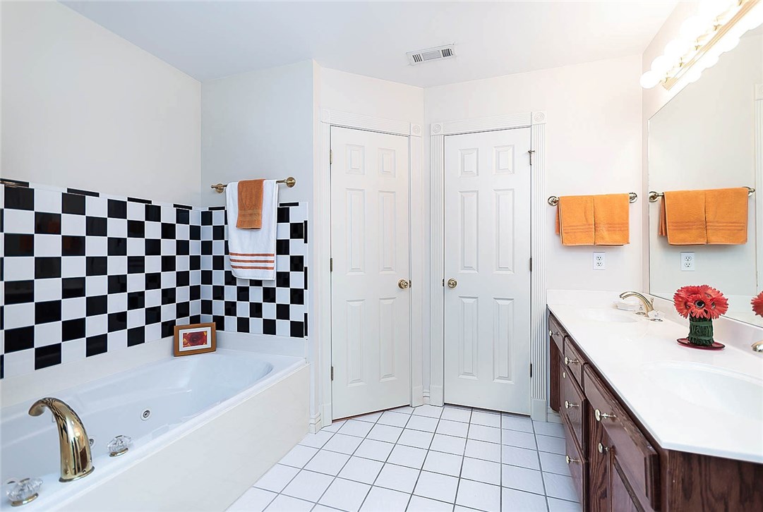 Shady Oaks - Residential