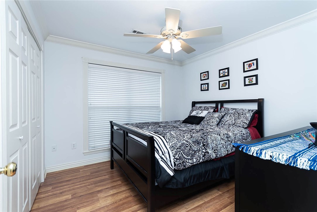 Shady Oaks - Residential