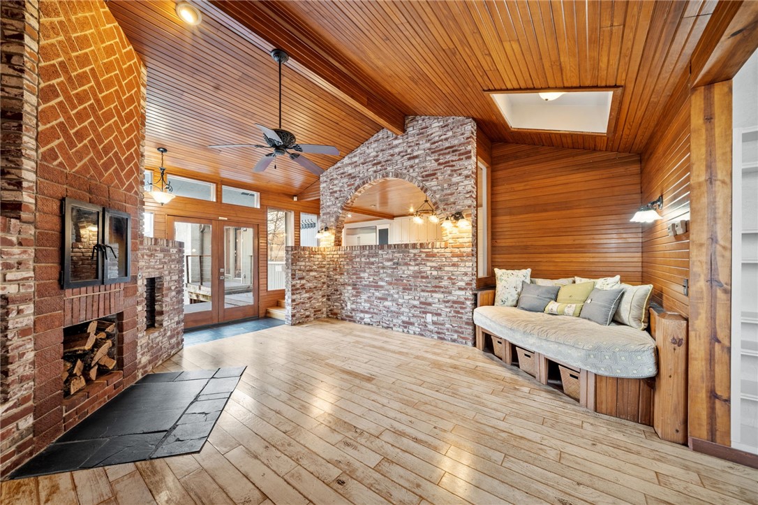 Hyland Park Rogers - Residential