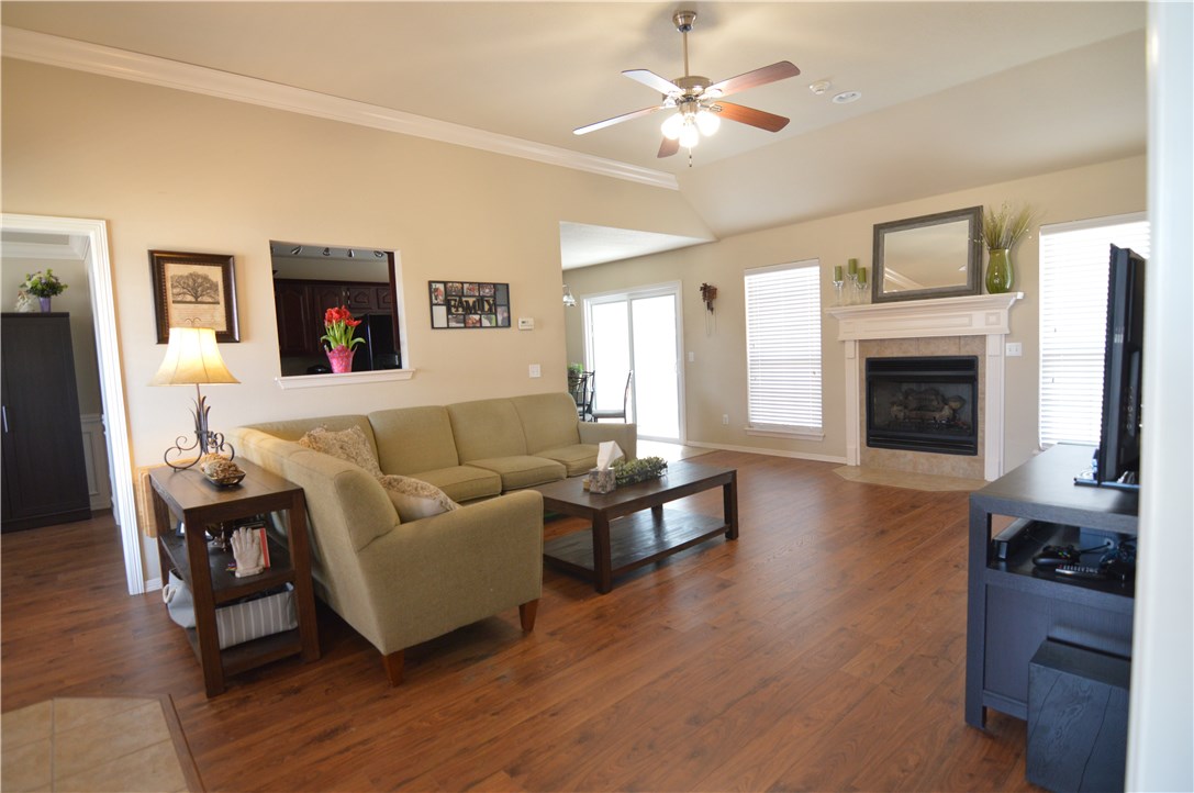 Standing Oaks Sub Blk II Pea Ridge - Residential