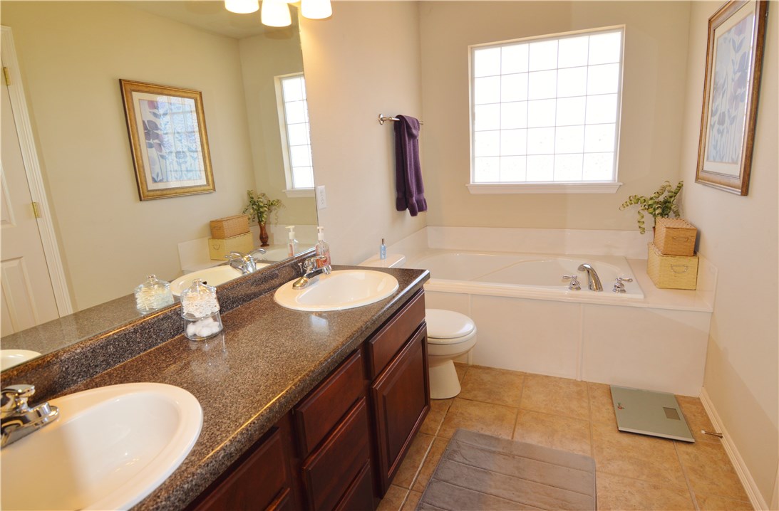 Standing Oaks Sub Blk II Pea Ridge - Residential