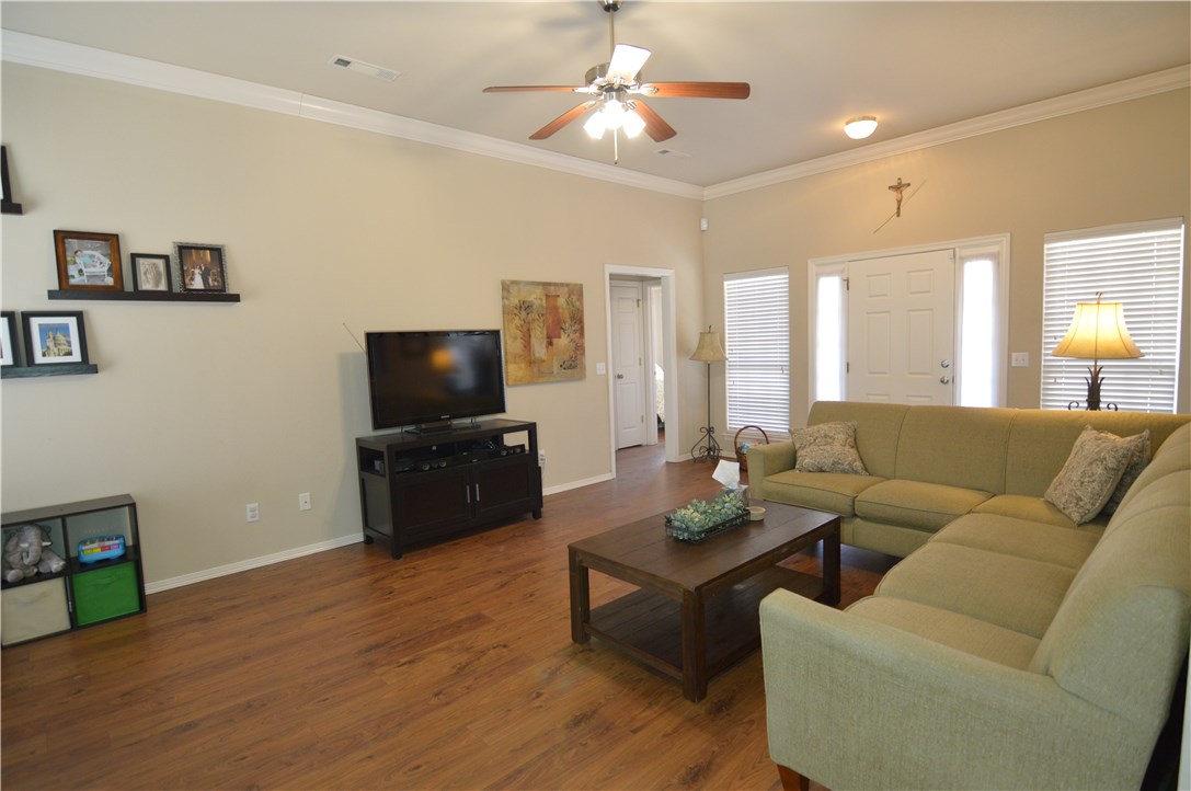 Standing Oaks Sub Blk II Pea Ridge - Residential