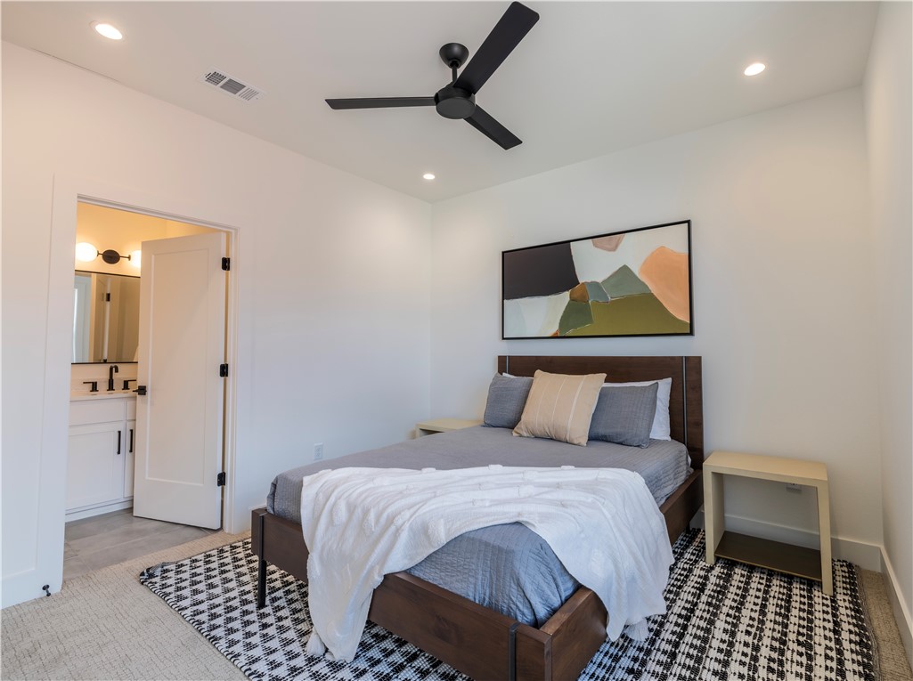 DUNN & DAVIS ADD-BENTONVILLE - Residential Lease