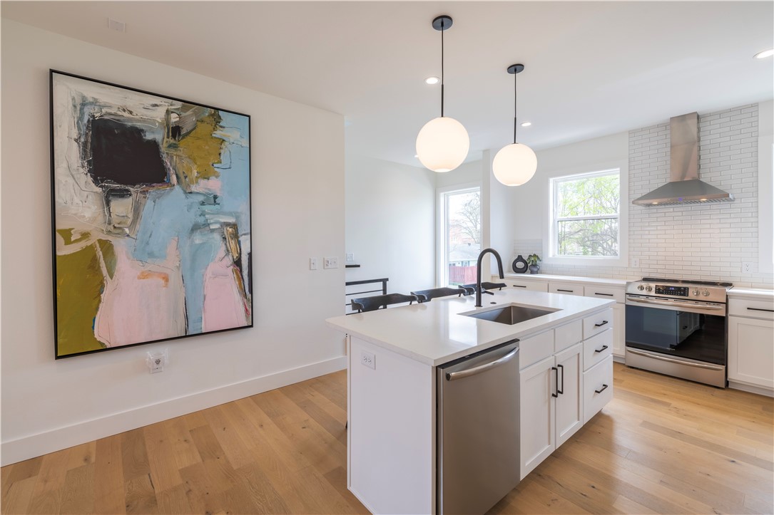 DUNN & DAVIS ADD-BENTONVILLE - Residential Lease