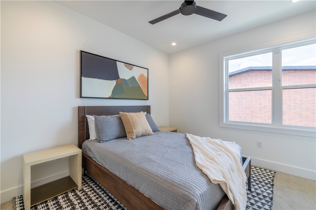 DUNN & DAVIS ADD-BENTONVILLE - Residential Lease