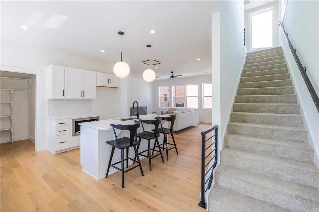 DUNN & DAVIS ADD-BENTONVILLE - Residential Lease