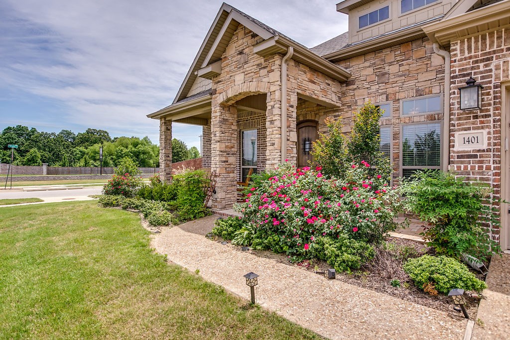 Back on the Market!! Pristine 2016 Buffington home, Lincoln, corner lot is across street from Central Park Elementary school. Nothing has been overlooked! Upgrades include 3rd car garage, tall designer front door, shelving in all closets, large windows in frml dining, kitchen & living rooms, touch sensitive tap in kitchen, gas connected to fire pit & grill in backyard, wrought iron handrails up to bonus w/ a full bathroom upstairs, nest thermostat & so many more. You simply must see this gorgeous home!