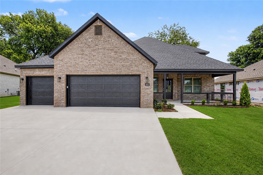OAK BROOK SUB PH 1-SILOAM SPRINGS - Residential