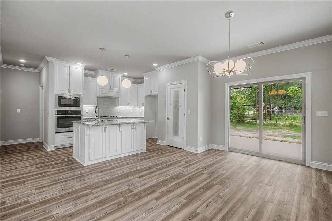 OAK BROOK SUB PH 1-SILOAM SPRINGS - Residential