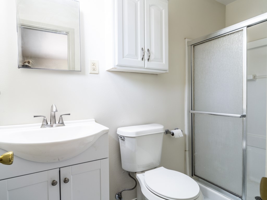 Sundown Sub Rogers - Residential Lease