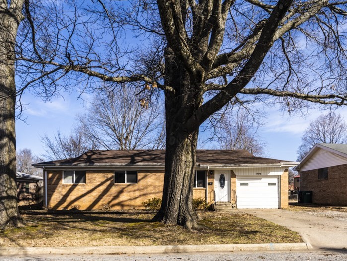 This 2 bedroom 1.5 bath is located in the heart of Rogers. Wood floors and or tile throughout and all updated. Large privacy fenced back yard with 1 car garage. Occupied. Finders fee only. owner will be managing. 1 small pet negotiable with increased deposit