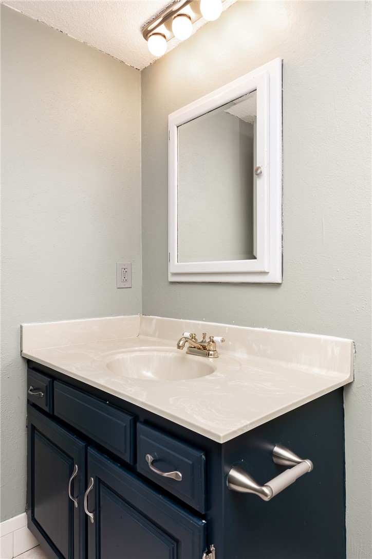 Beverly Oaks Add Rogers - Residential Lease