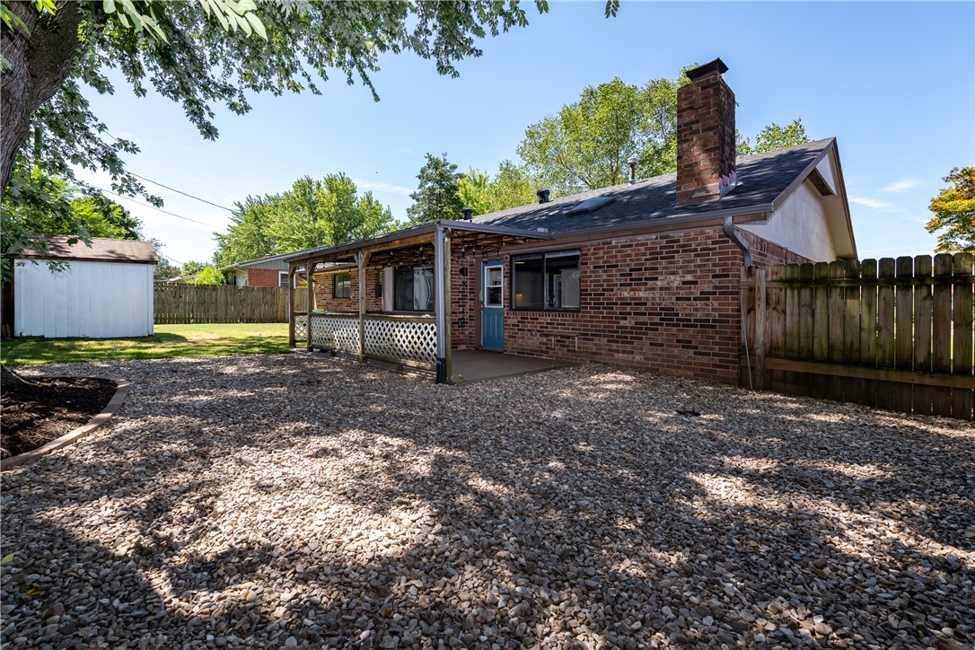 Beverly Oaks Add Rogers - Residential Lease