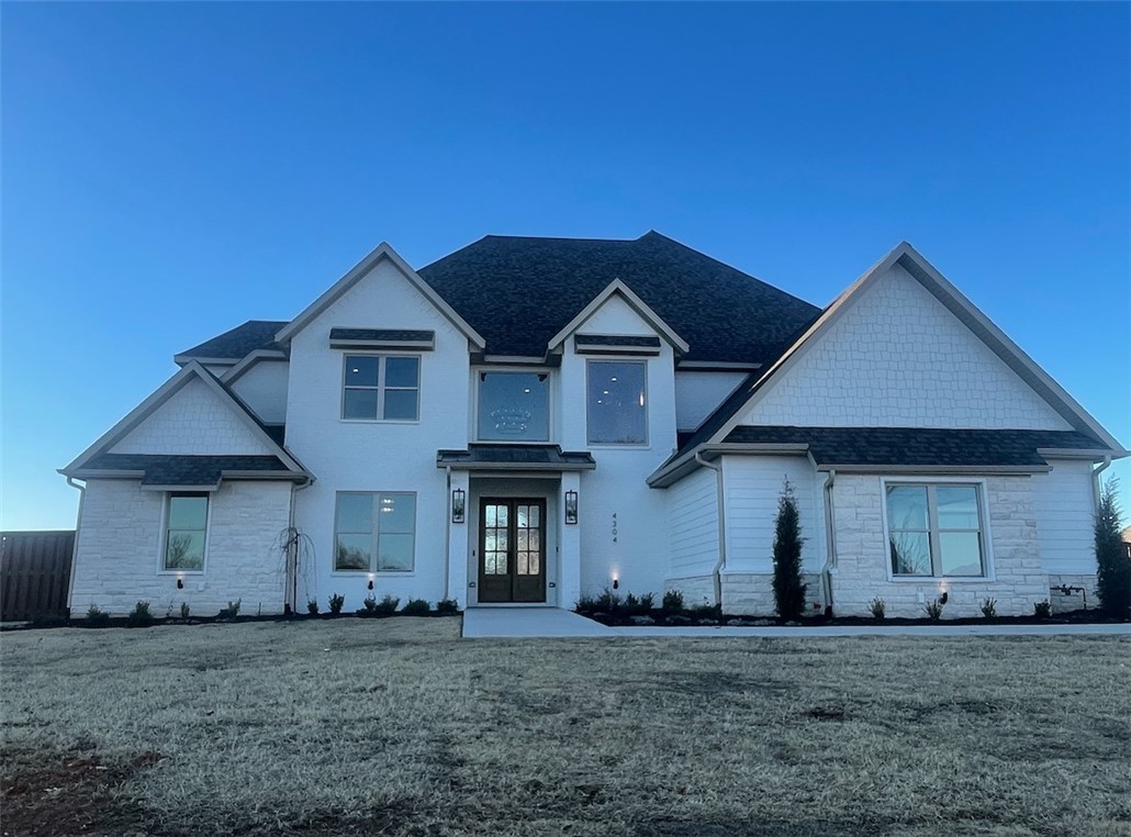 Gorgeous Scissortail new construction. Sought after location and community amenities.