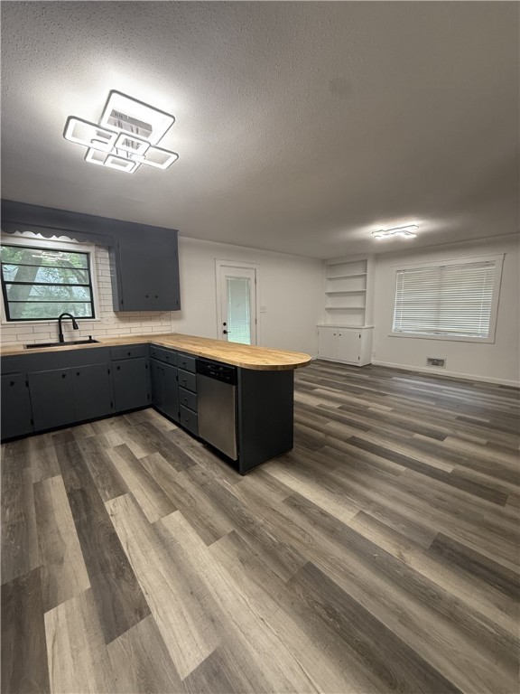McCormick & Rose - Residential Lease