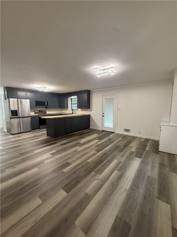 McCormick & Rose - Residential Lease