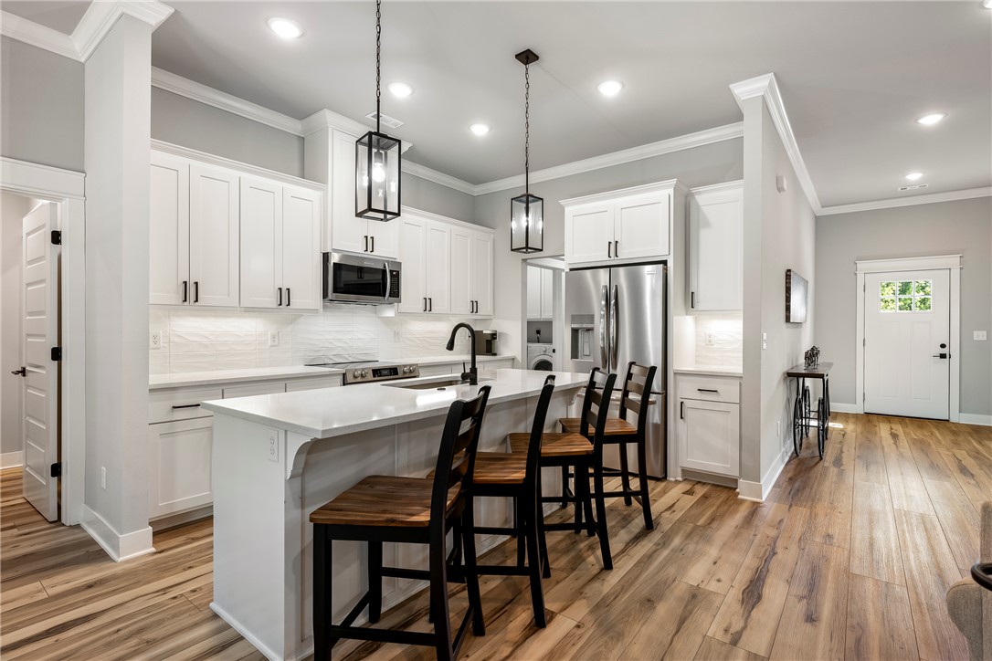 Brittany Sub Bvv - Residential
