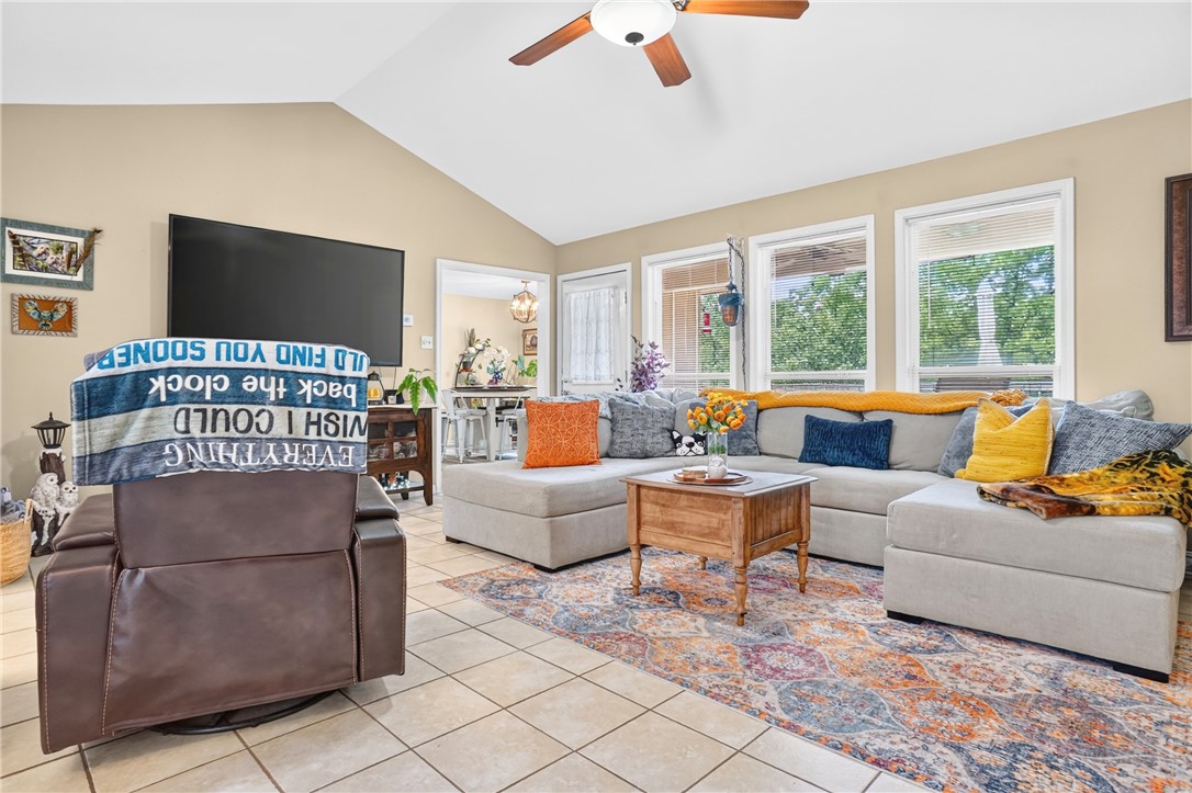 HICKORY HILL - Residential
