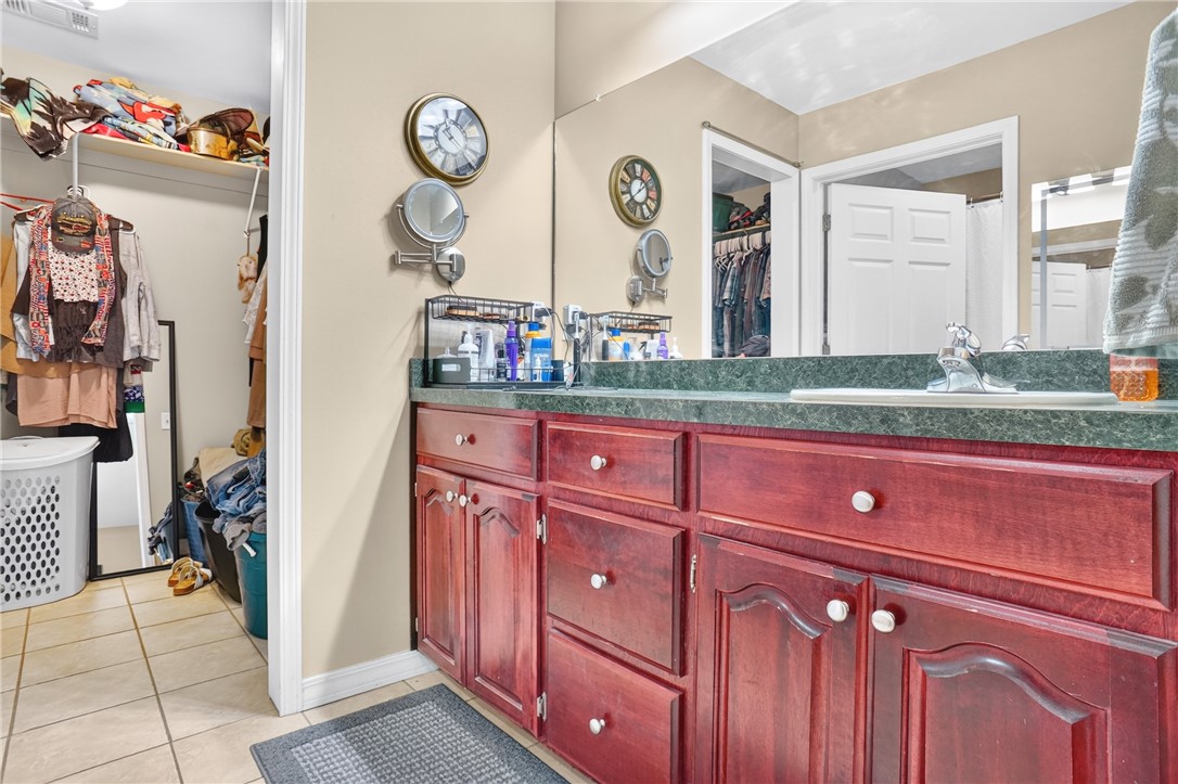 HICKORY HILL - Residential