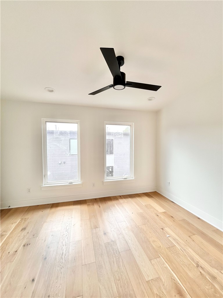 9TH & A HORIZONTAL PROPERTY REGIME-BENTO - Residential