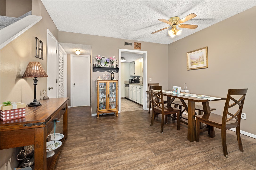 Townhouse Tct 3 A/K/A Drake Court Bvv - Residential
