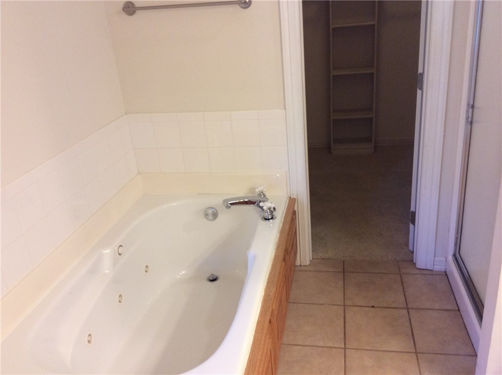 Lyndal Heights - Residential Lease
