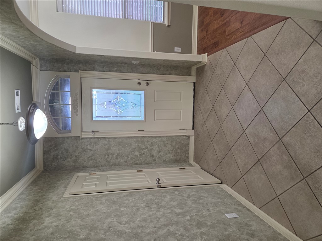 Crofton Manor Sub - Residential Lease