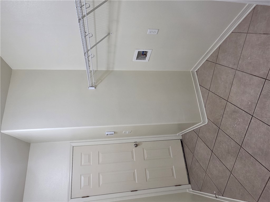 Crofton Manor Sub - Residential Lease