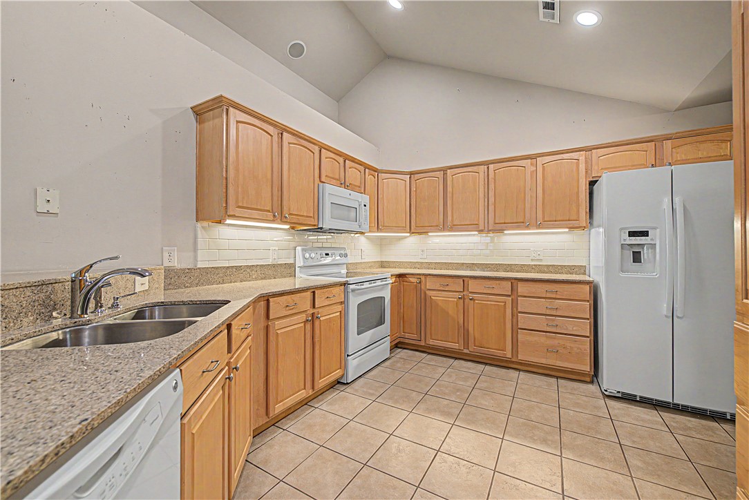 Arbors At Pinnacle Ridge - Residential