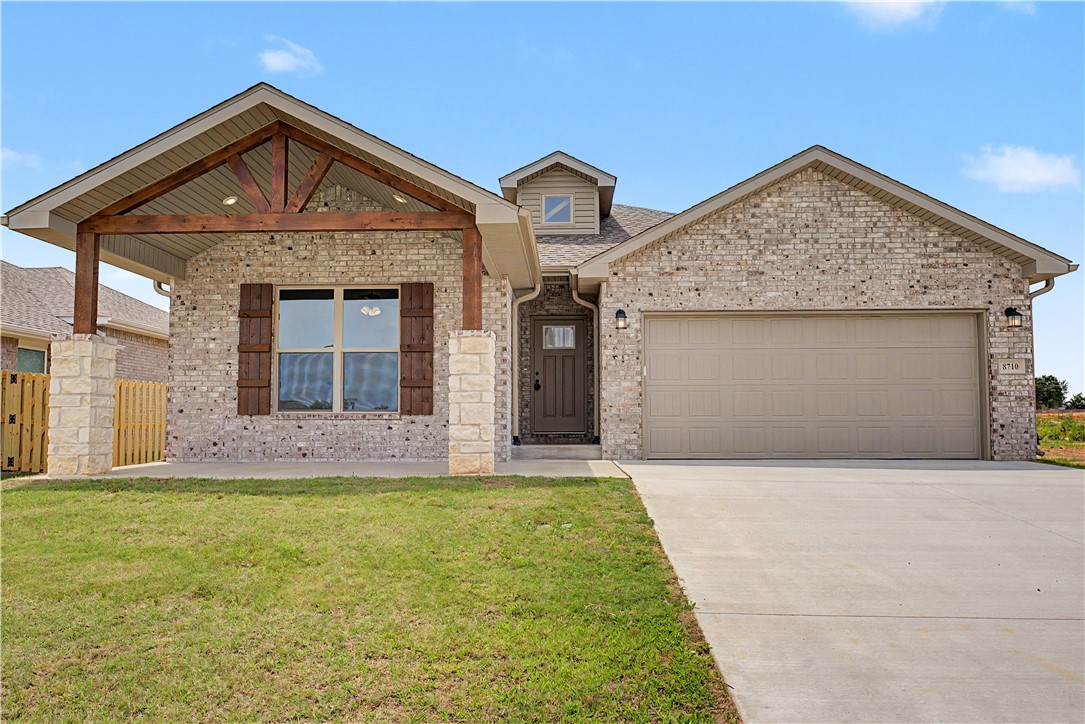 his 2150 square foot home features 4 bedrooms and 2
bathrooms. The main living area includes a large living
room that flows seamlessly into a modern kitchen and
dining area, creating the perfect space for entertaining
guests. With its thoughtful design and practical
amenities, this home is perfect for those seeking a
comfortable and functional living space.
Taxes are subject to change based on new construction.