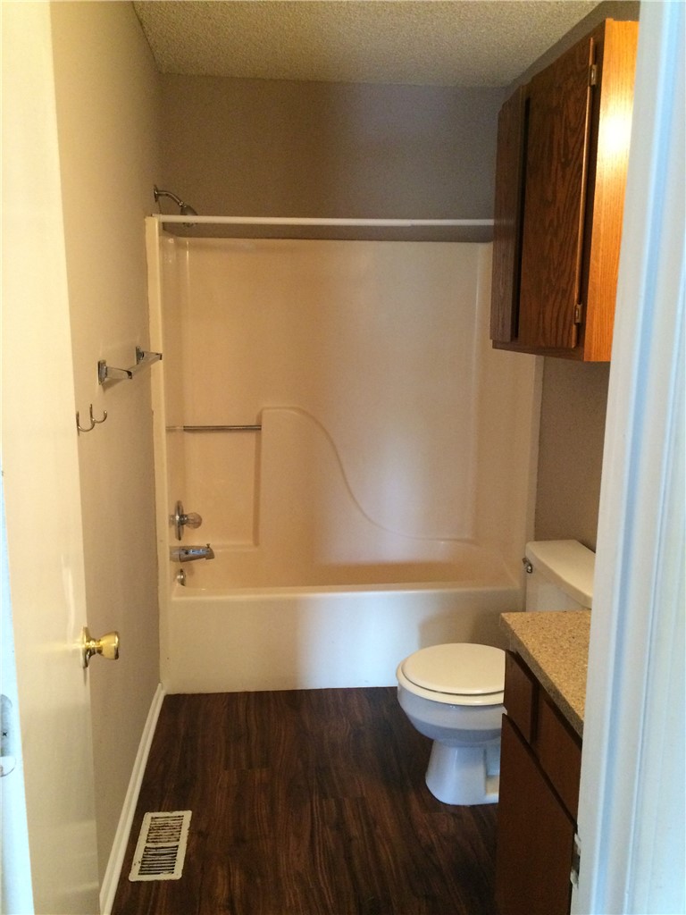 ROSE HILL ADD - Residential Lease