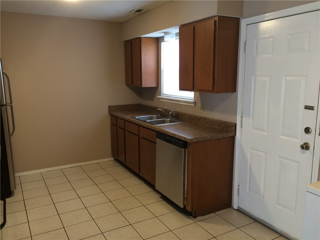 ROSE HILL ADD - Residential Lease
