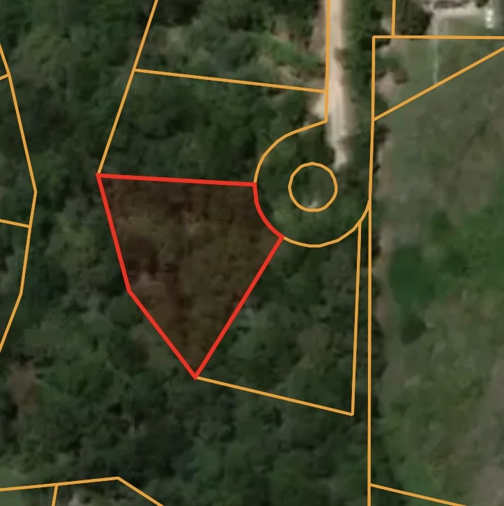 Looking for a lot to build your dream home in Bella Vista near the back 40 mountain biking trails and all the amazing amenities that Bella Vista has to offer? this .37 acre lot is a must see!  Amenities include, 7 Lakes, 7 Golf courses, recreation centers, pickleball courts, tennis courts, swimming pools, shooting range, walking trails, putt putt golf, and more!