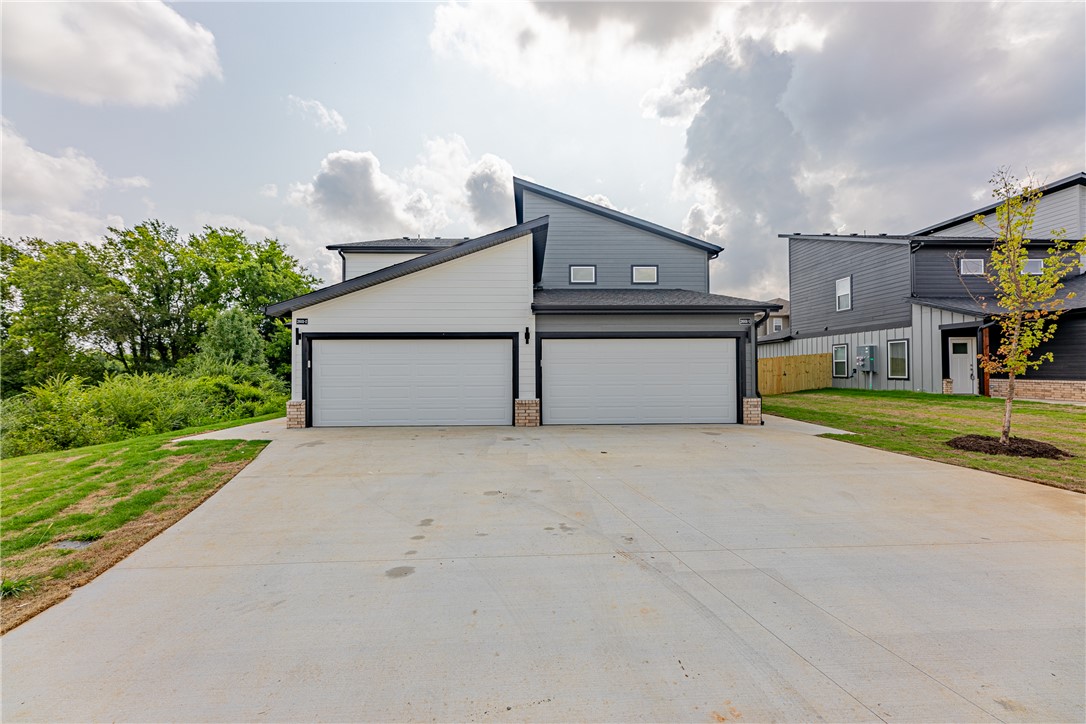 Poigai Estates Ph 1 Bentonville - Residential Lease
