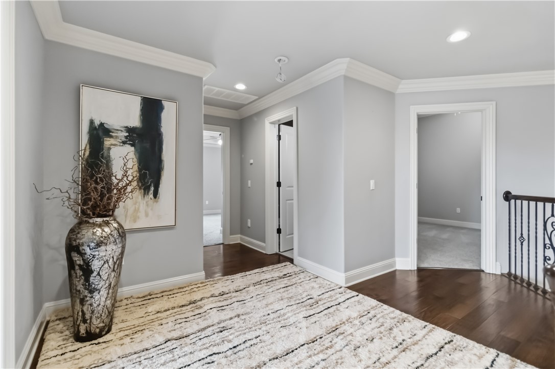 Peaks Ph III, The Rogers - Residential