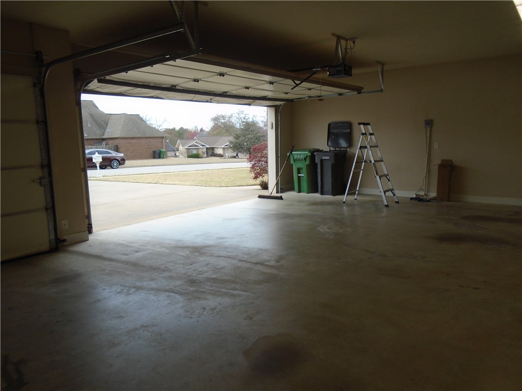 Pleasant Acres Ph 2 Rogers - Residential Lease