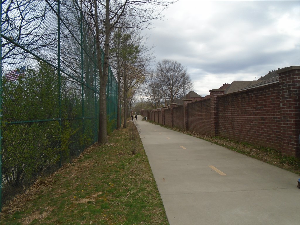 Pleasant Acres Ph 2 Rogers - Residential Lease
