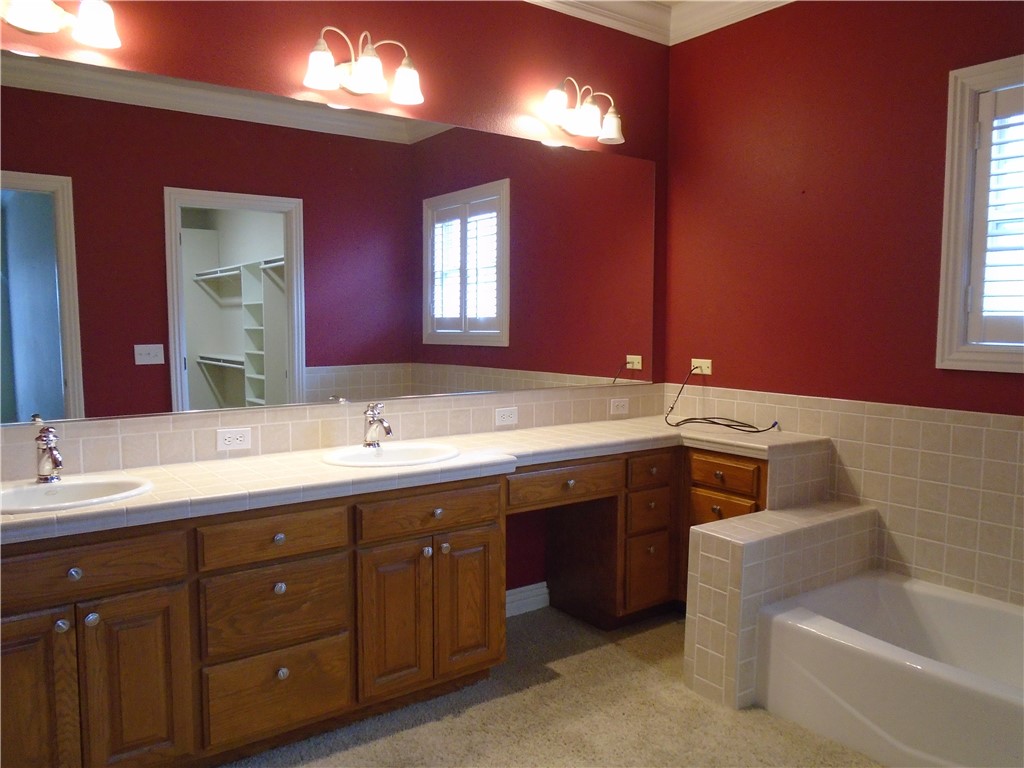 Pleasant Acres Ph 2 Rogers - Residential Lease