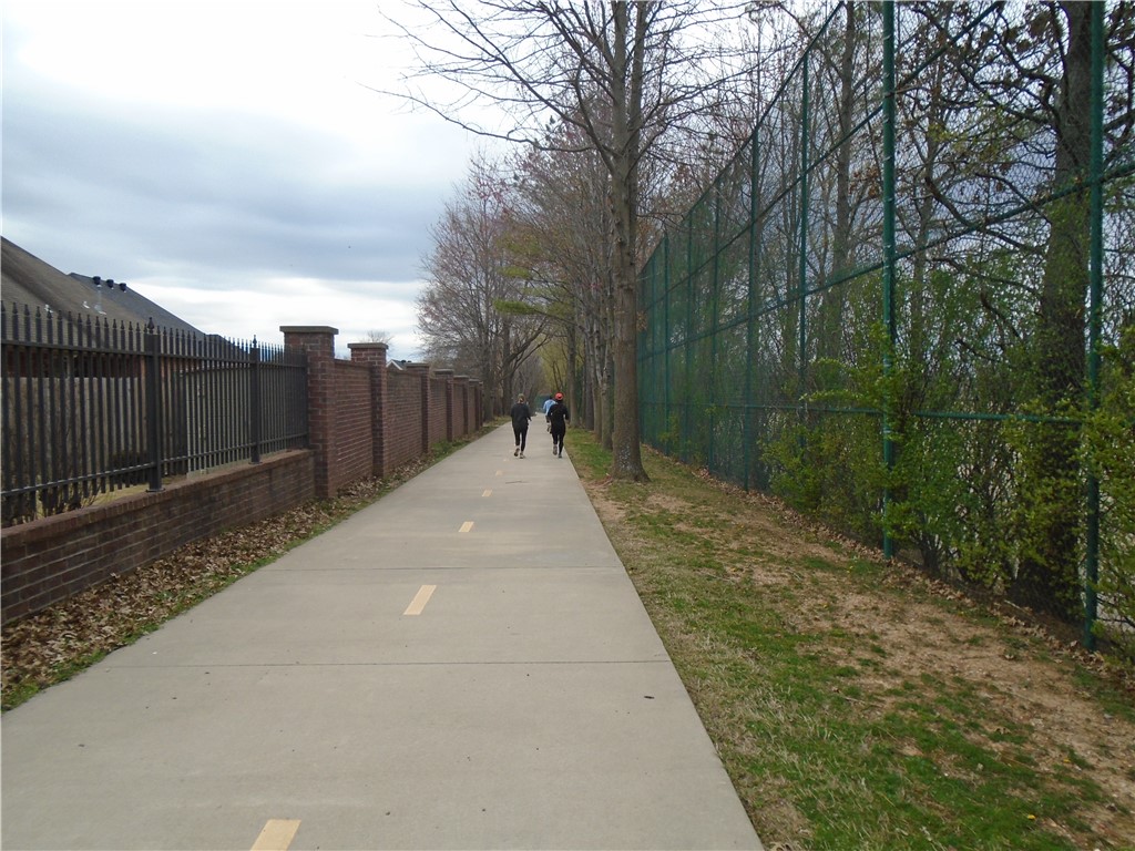 Pleasant Acres Ph 2 Rogers - Residential Lease